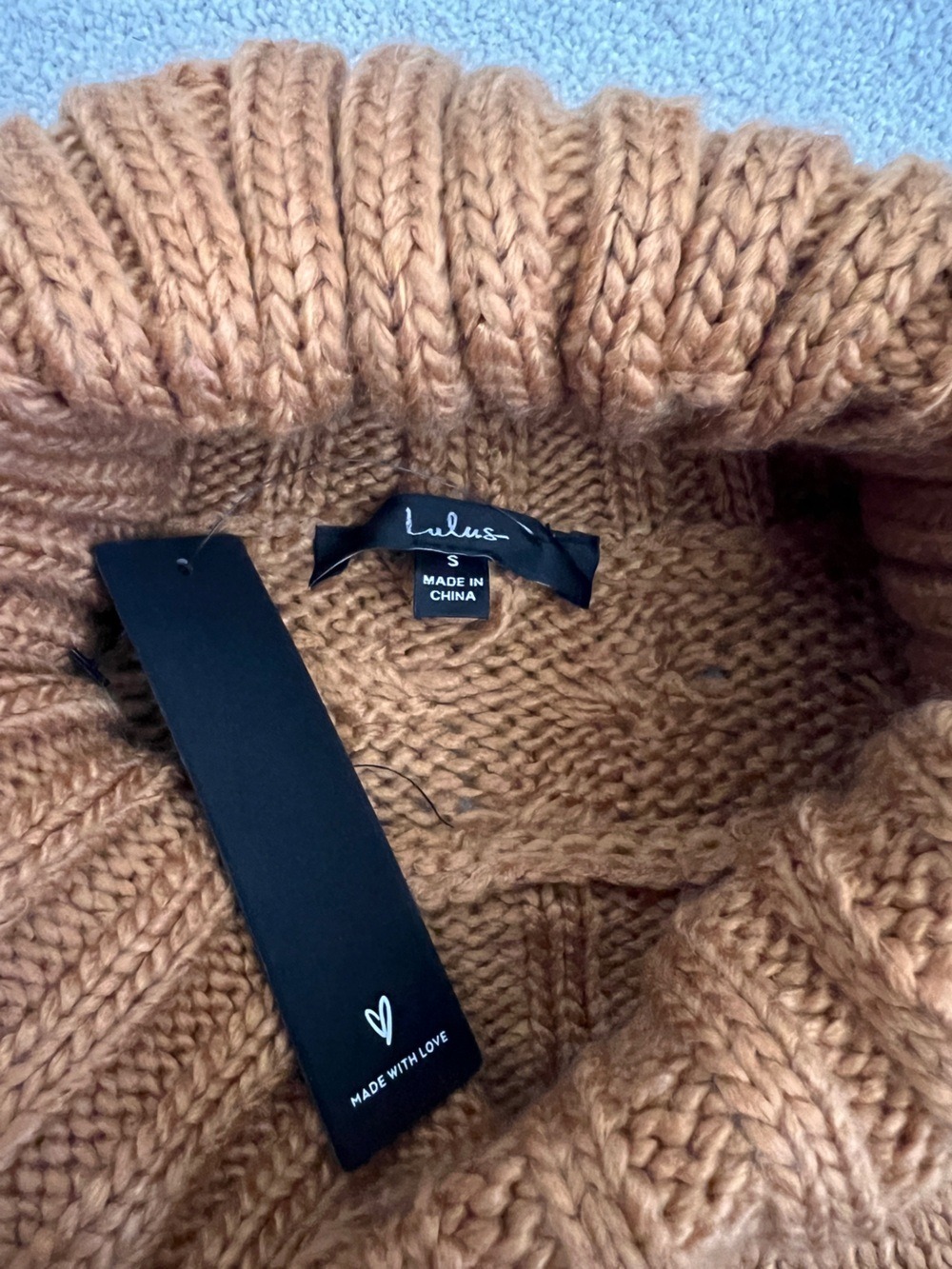 NWT ⭐️ Lulu's Adoring Heart Camel Knit Turtleneck Sweater - Picture 4 of 6